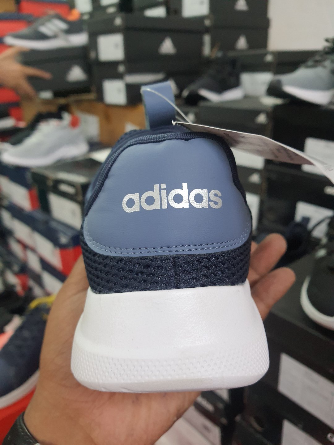 adidas leonad