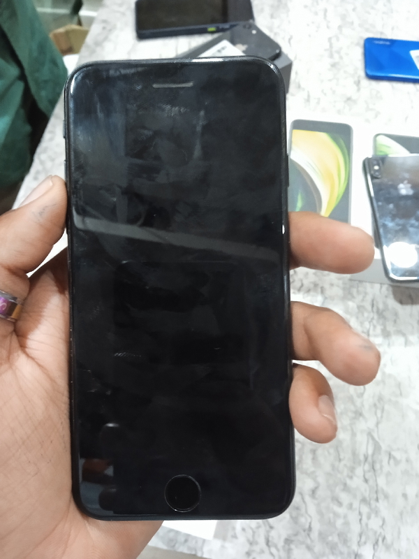 Iphone SE 2 - 64, Black
