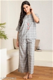 GTCb-53722863 Clovia Classic Checks Top & Pyjama in Grey - Rayon - Grey, M