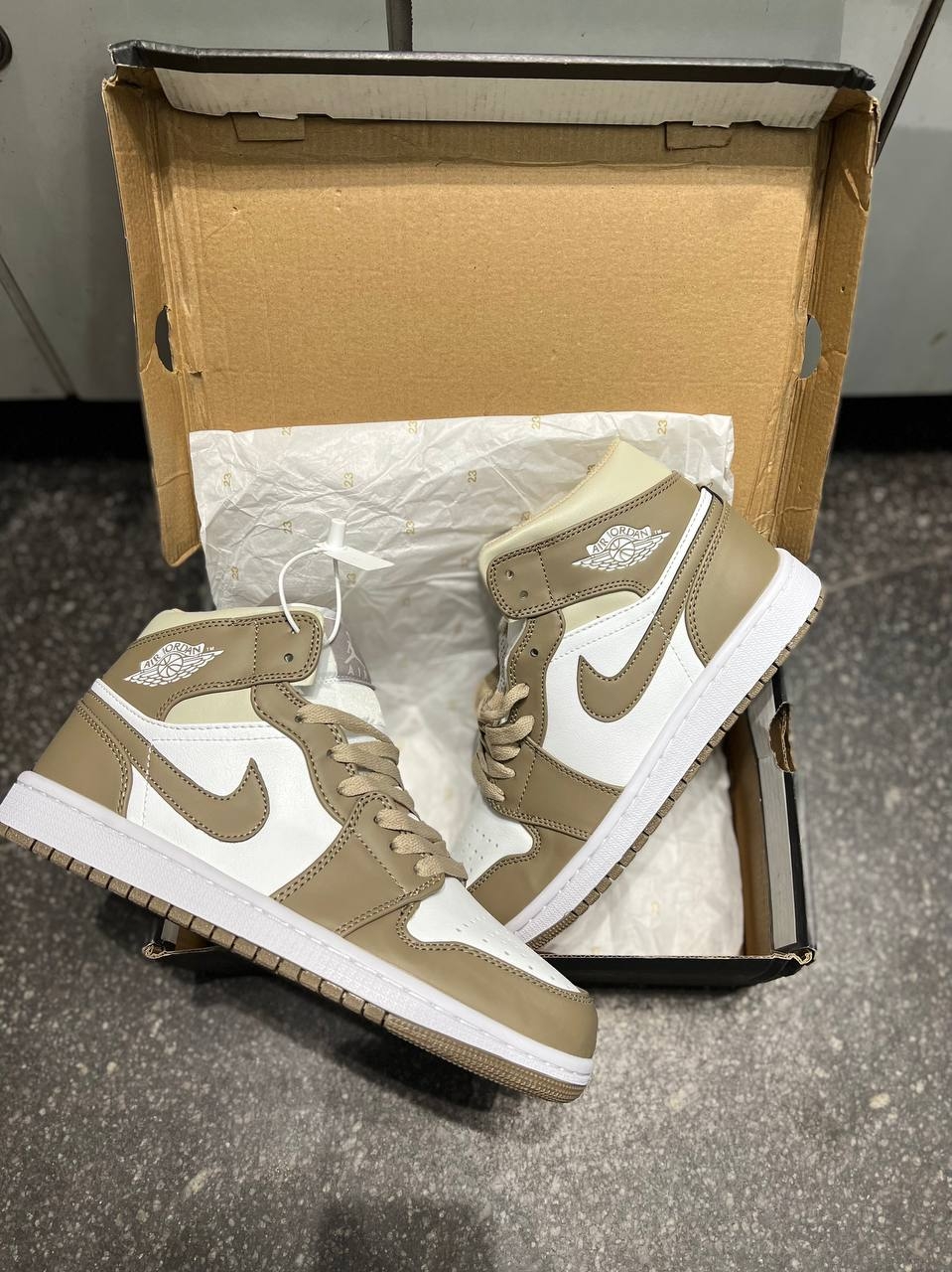 jordan 1 mid coffee