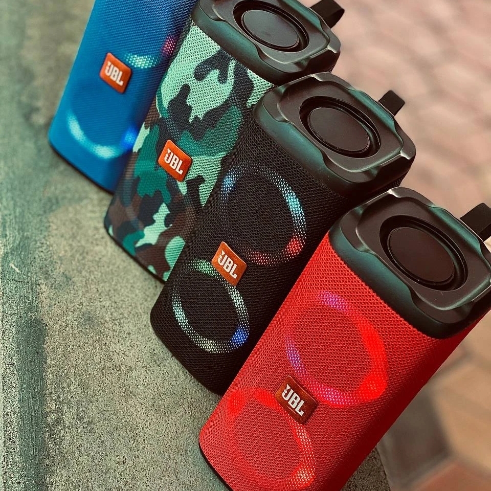 Portable Bluetooth Speaker Dynamic Thunder Sound With High Bass 10 W