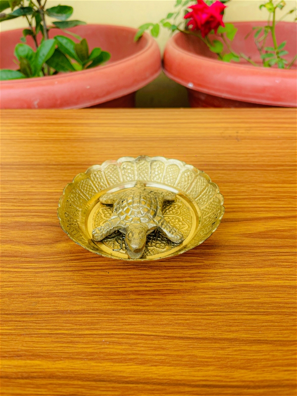 VIKRAM METAL   Brass Metal Turtle Vaastu Fengshui Tortoise on Plate  - 3 INCH, GOLDEN