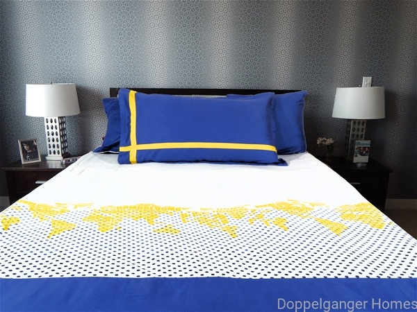 Doppelganger Homes Around the World Single Bedsheet