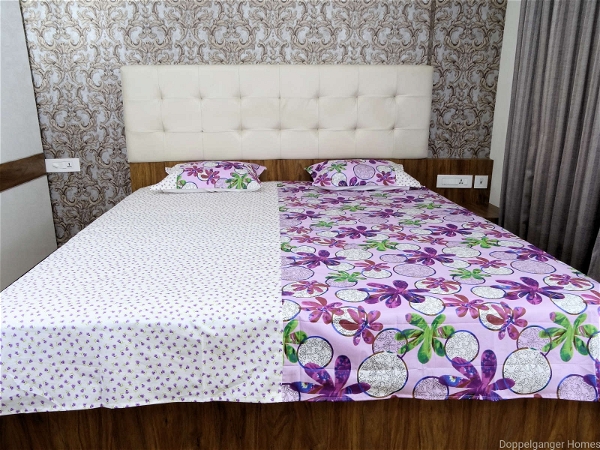 Doppelganger Homes Colorful Flower Designer Double Bed Sheet
