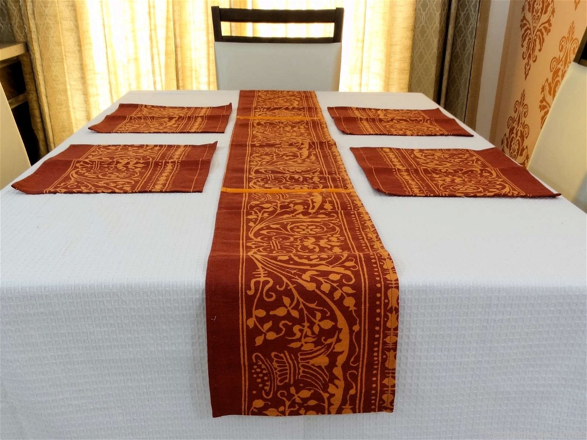 Doppelganger Homes Table runner and Placemats set (7PCS)-27