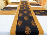 Doppelganger Homes Table runner and Placemats set (7PCS)-28