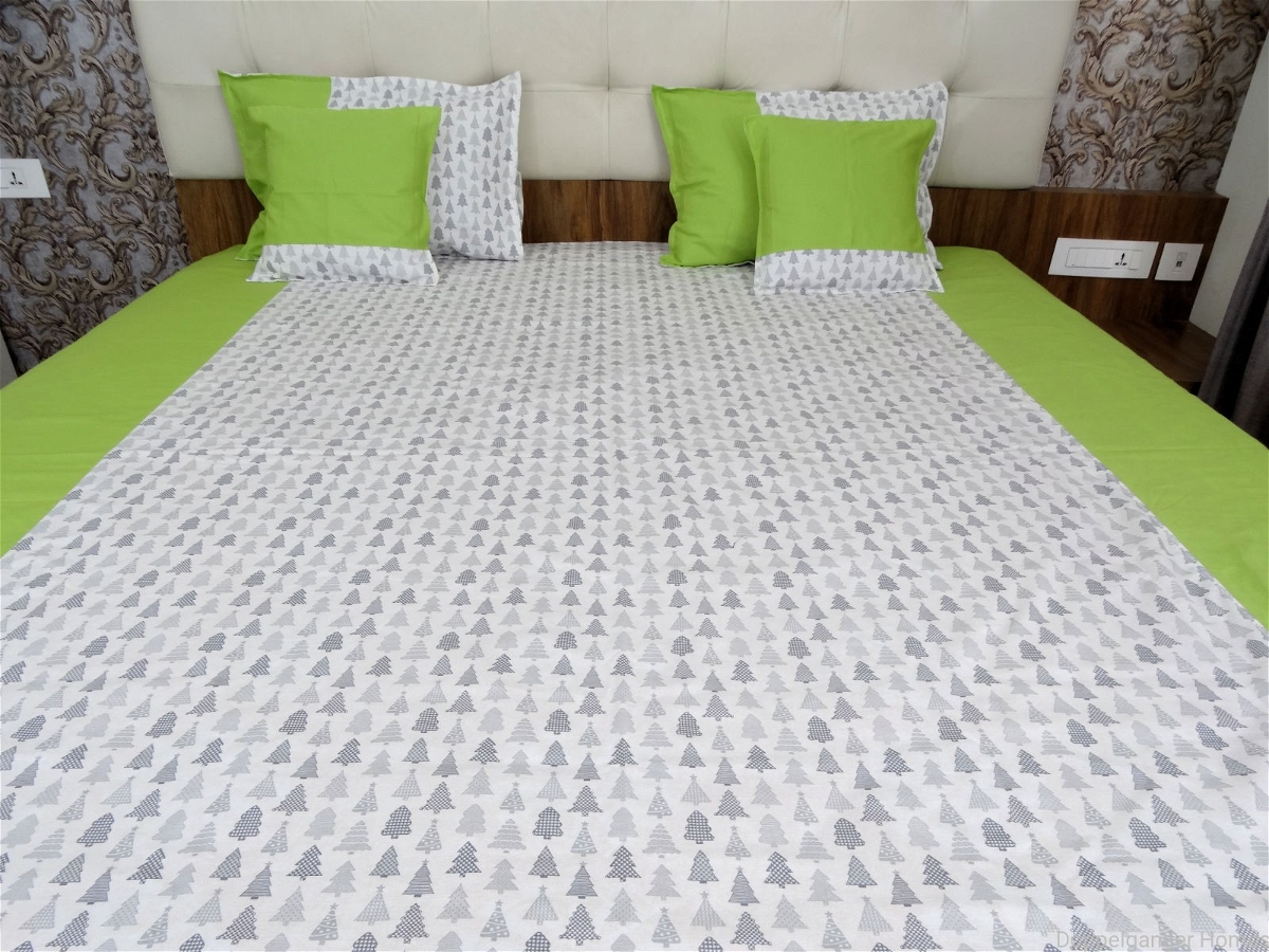 Doppelganger Homes Green Christmas tree Double Bed Sheet-88