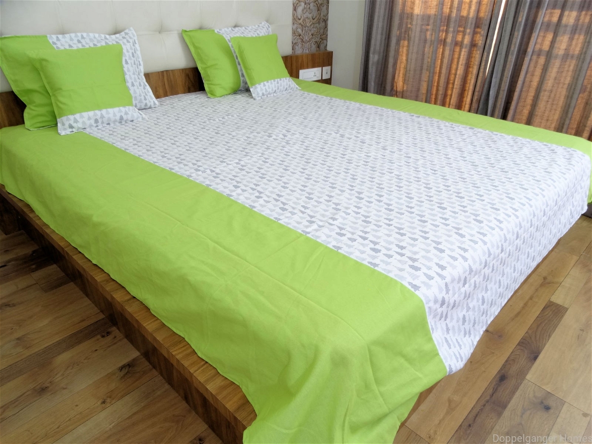 Doppelganger Homes Green Christmas tree Double Bed Sheet-88