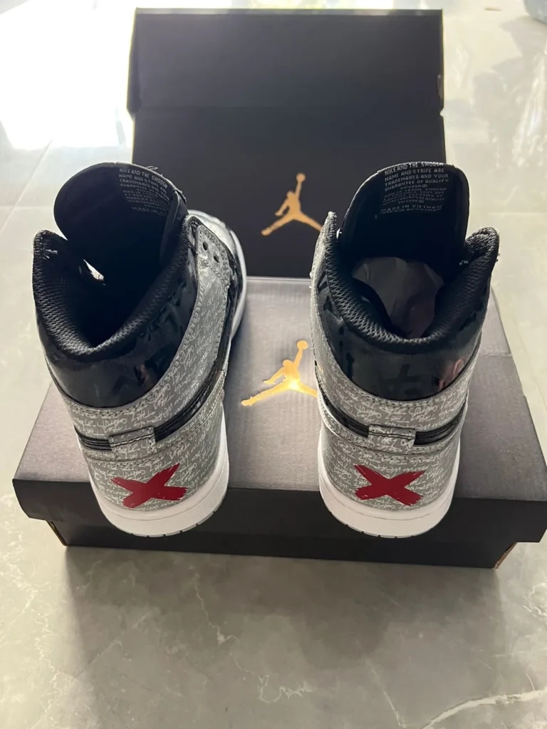 Nike Air Jordan 1 Rebellionaire - 40uk6