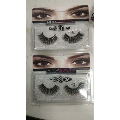 Huda Beauty Eyelashes - 1 pair