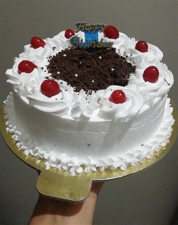 White Cream Loaded Black Forest Cake - 1 Pound
