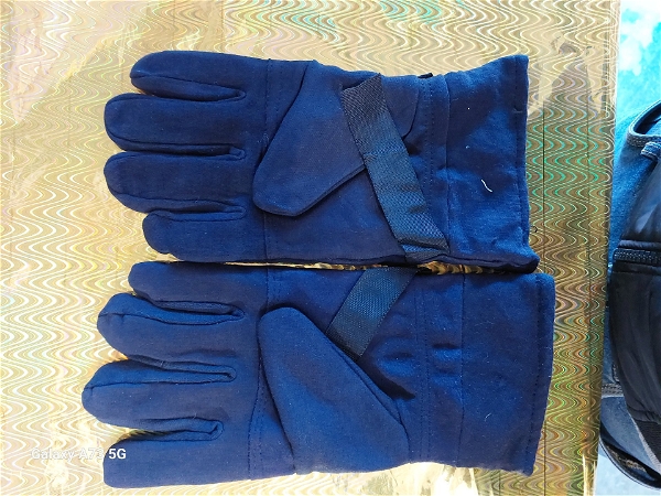 Gloves  - Adult, Black