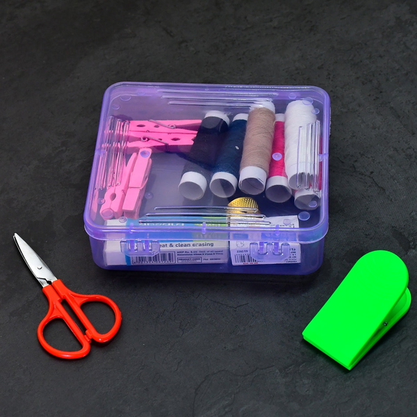2004 PLASTIC CONTAINER
