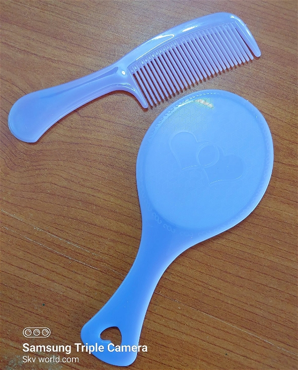 Combo Mirror With Comb