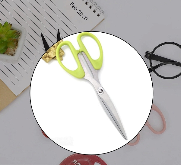 1800 STAINLESS STEEL SCISSORS WITH PLASTIC HANDLE GRIP 160MM (1PC ONLY)