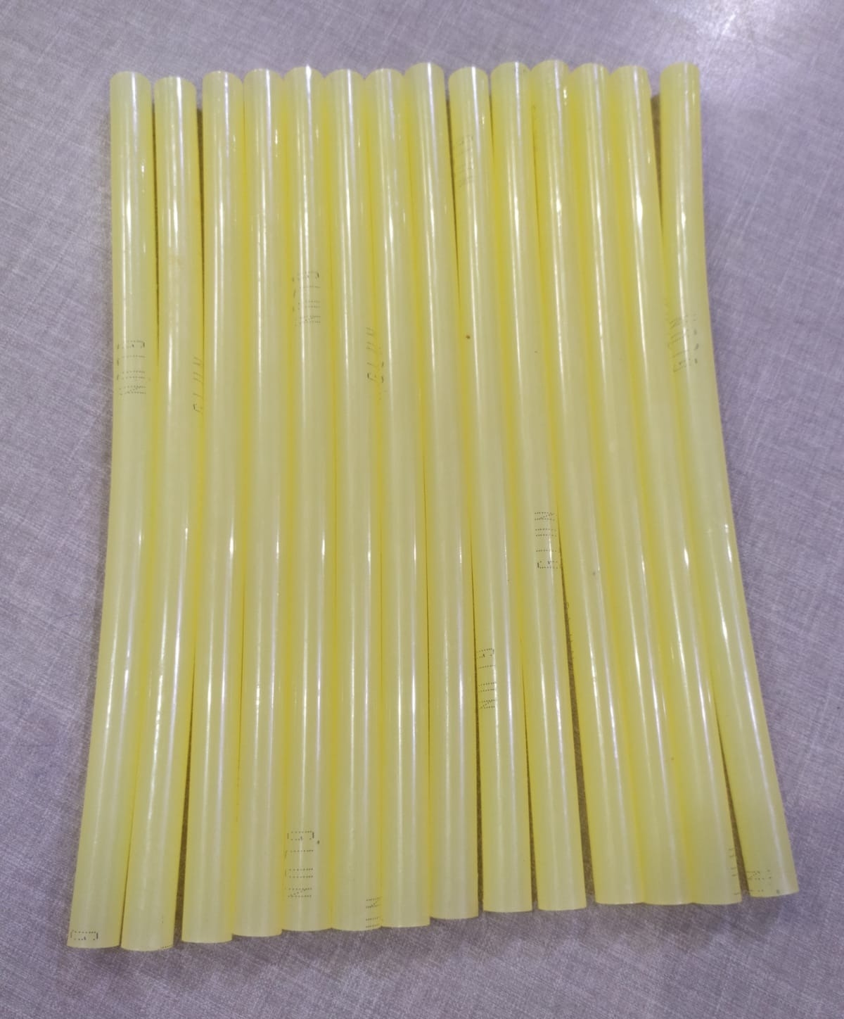 Glue Stick 11mm 9inch  - Light yellow