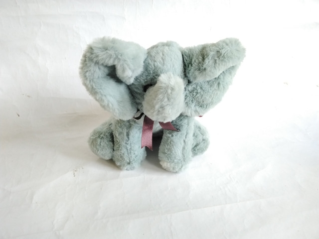 Elephant sitting 25 cm soft toys dhoom